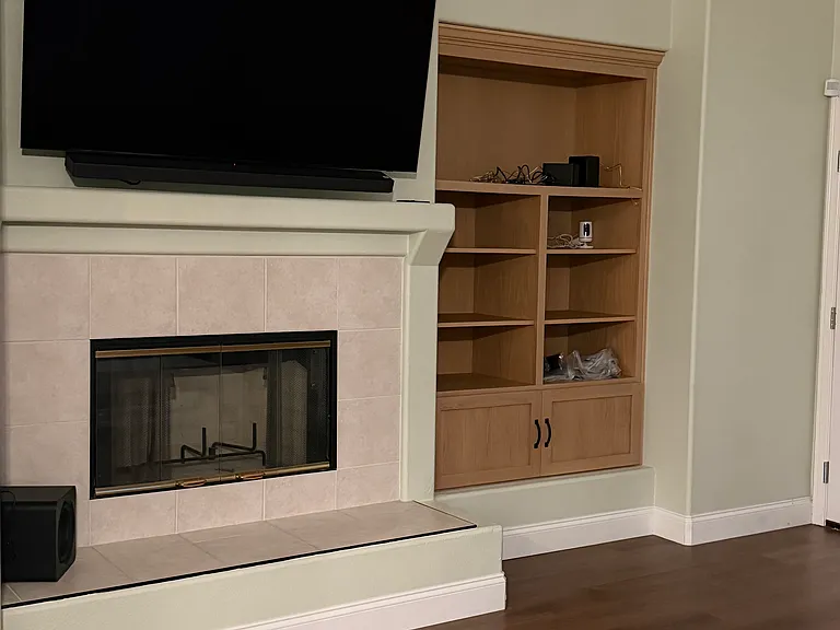 Brand new Samsung 55 inch - flat screen television and sound bar.