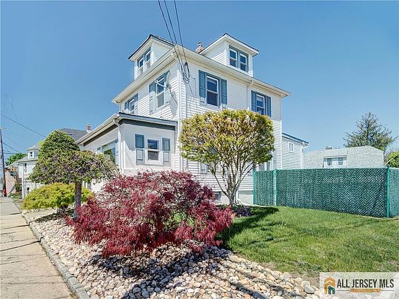 2nd image of 179 Hillside Ave
