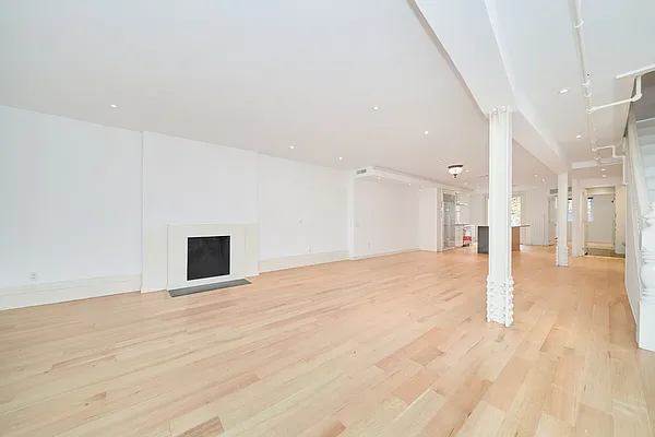 Rented by Corcoran | media 16