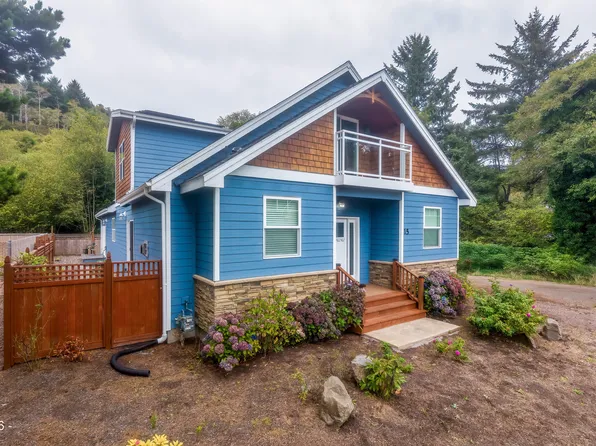 15 NE Braly Ave, Depoe Bay, OR 97341