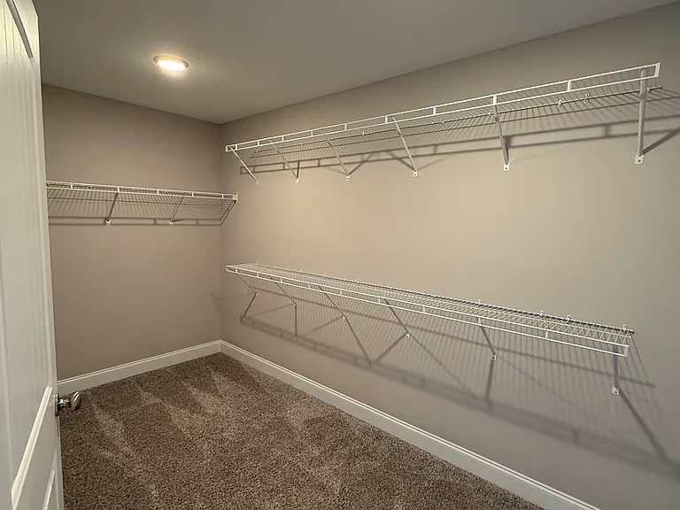 336 Broadberry Ave — Photo 14