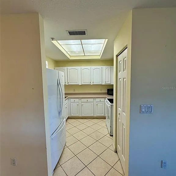 3730 Cadbury Cir #528 — Photo 18