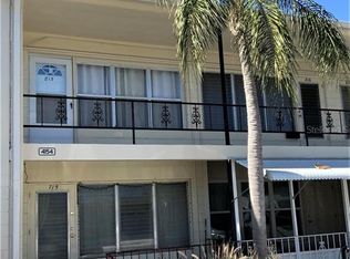 4154 56th St N APT 815, Kenneth City, FL 33709