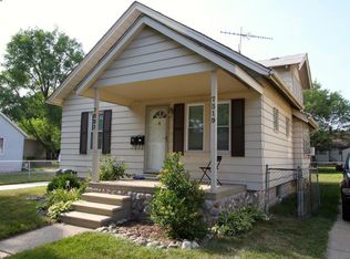 7319 Wiegand Blvd, Center Line, MI 48015