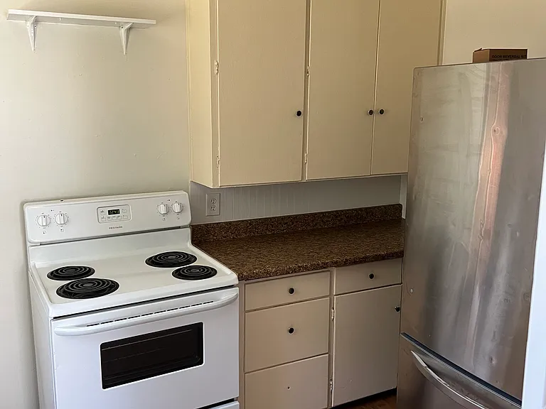 1118 Perkins Ave #1118 — Photo 8