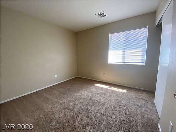 5th image of 8589 Hidden Pines Ave