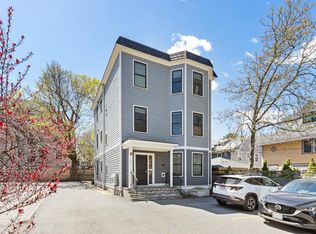 222 Freeman St #2, Brookline, MA 02446