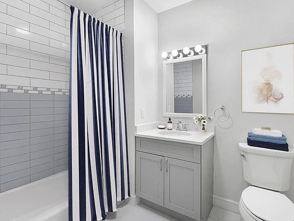 4th image of 37-39 Cornelison Ave #306