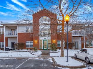 8001 Magnolia Ridge Ct UNIT 201, Louisville, KY 40291