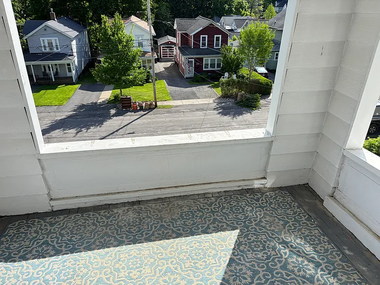 405 Willis Ave #2 — Photo 14