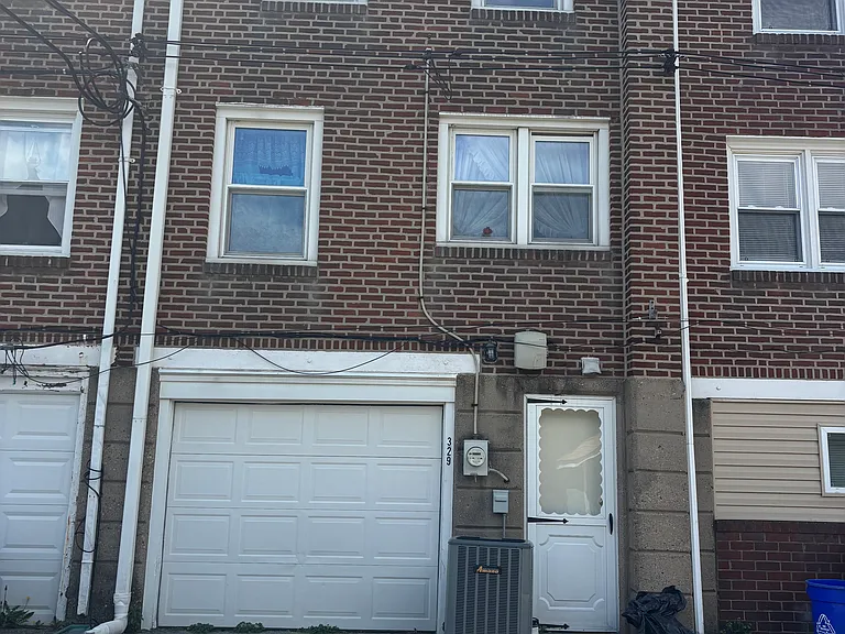 329 N Oak Ave — Photo 8
