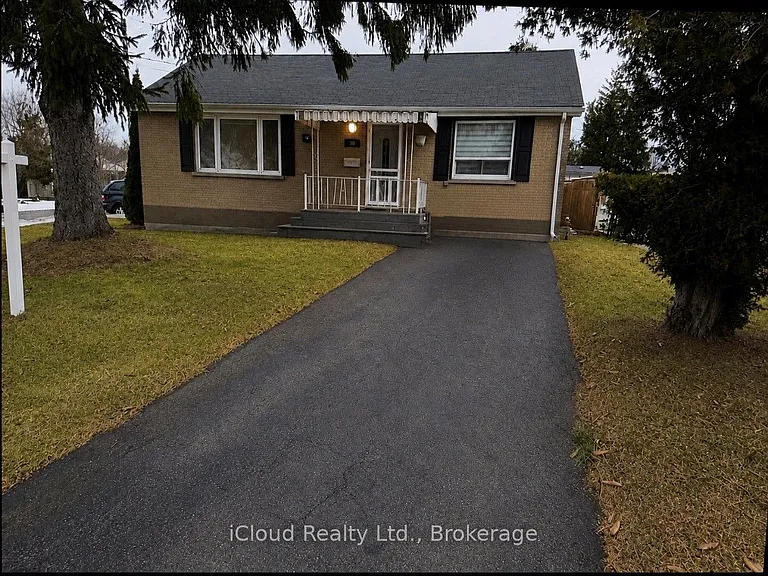 38 Kawartha Ave #MAIN — Photo 1