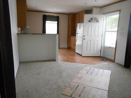 4th image of 2 Goosefare Dr
