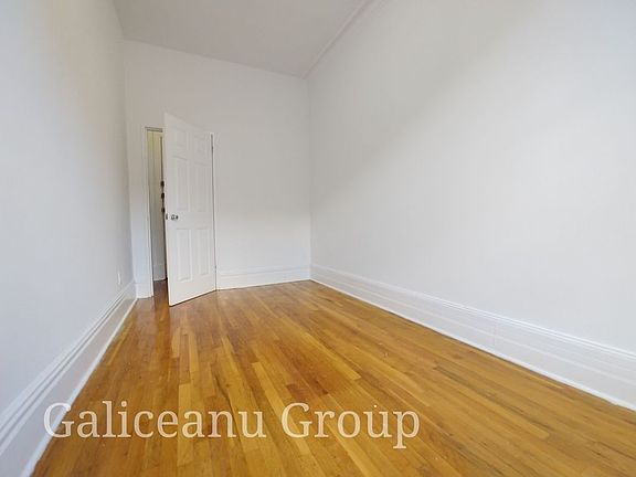 4th image of 38 W 75th St APT 3F