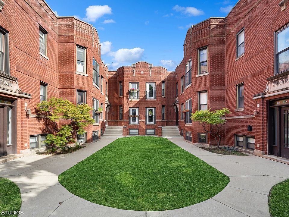 1st image of 3706 W Wrightwood Ave APT 2A