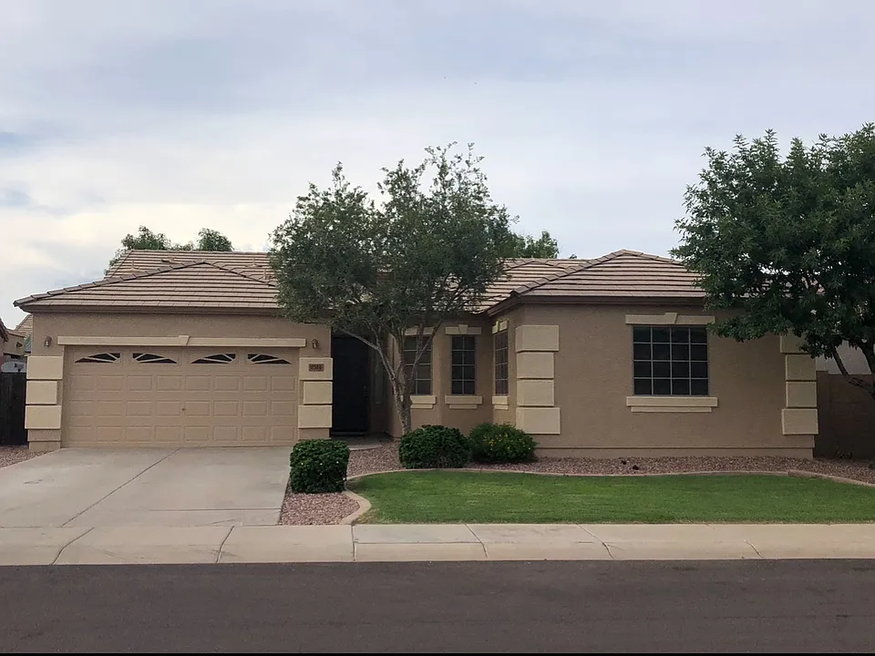 17580 W Gelding Dr