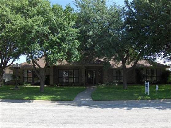 1st image of 3430 Silver Spur Dr