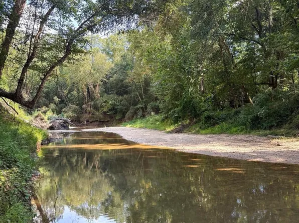 1001 Mullins Ln, Crystal Springs, MS 39059