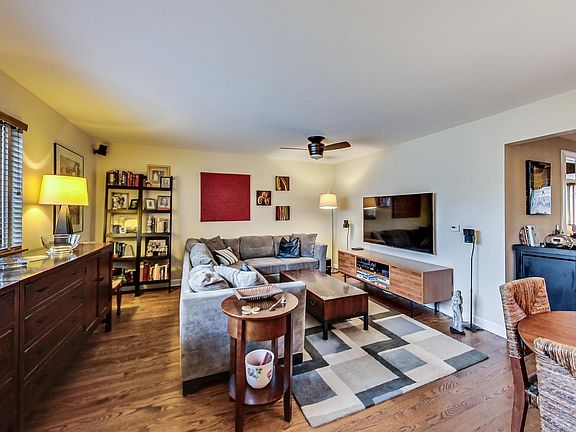 2nd image of 6361 N Paulina St APT 1D