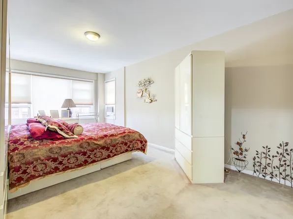 110-45 Queens Boulevard image 15 of 38