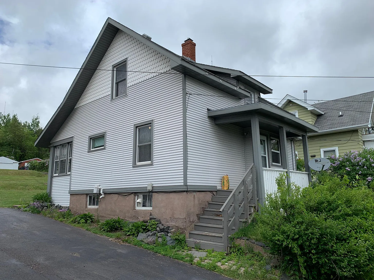 2 bed, 1200 sqft, $1,550 — Photo 3
