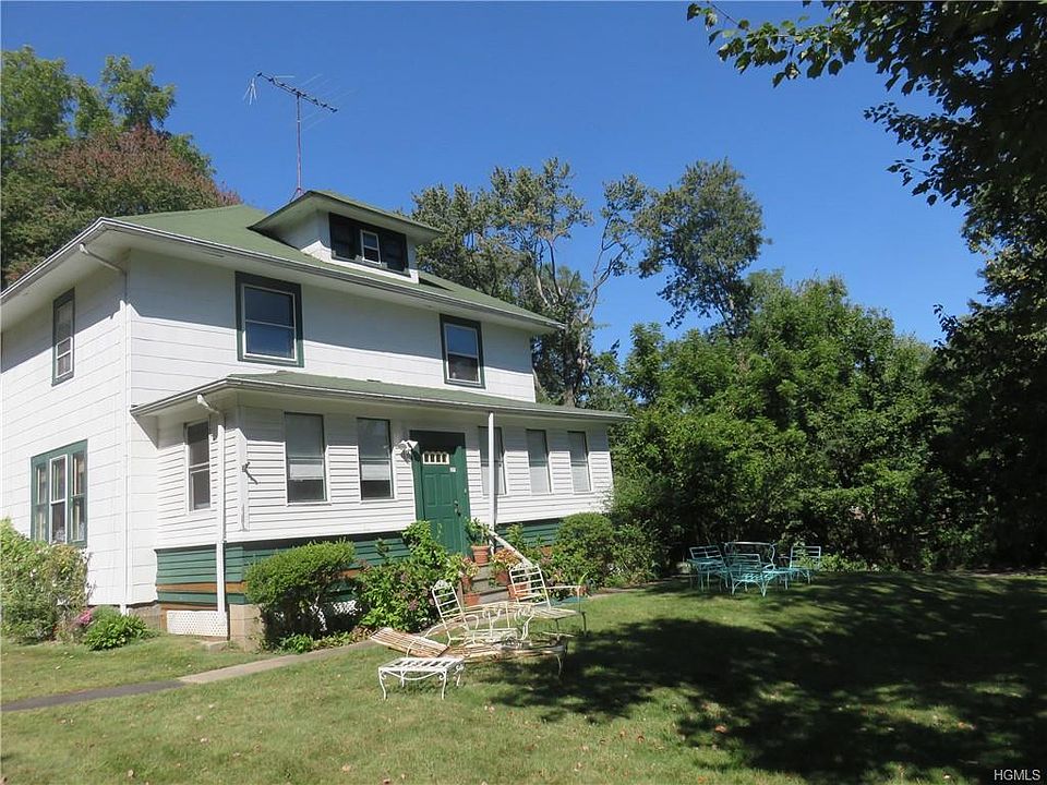 1st image of 93 Hunt Ave