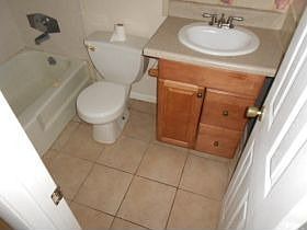 4th image of 3141 Christine St