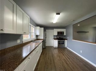 252 Dillon Dr, Virginia Beach, VA 23452