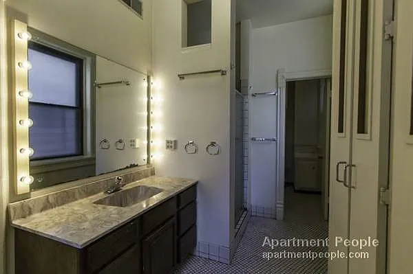 625 W Belmont Ave — Photo 12