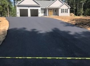1384 Lyon St, Ludlow, MA 01056
