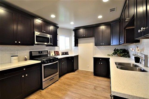 2nd image of 4921 Roja Dr