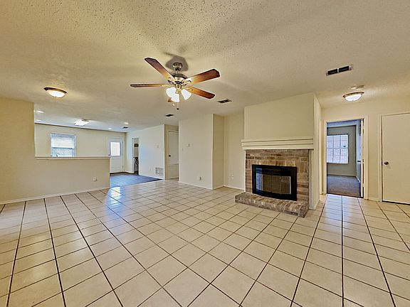 3rd image of 4614 Green Meadow Dr