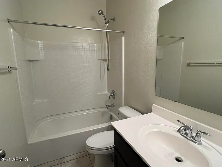 2210 N Saint Bonita Ln — Photo 16