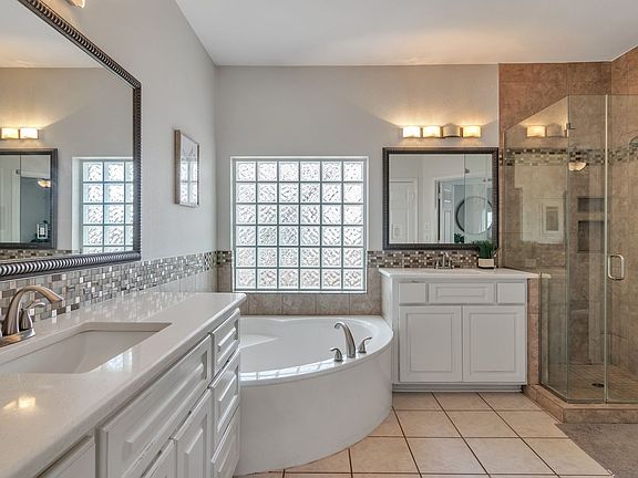4th image of 3313 Oxsheer Dr