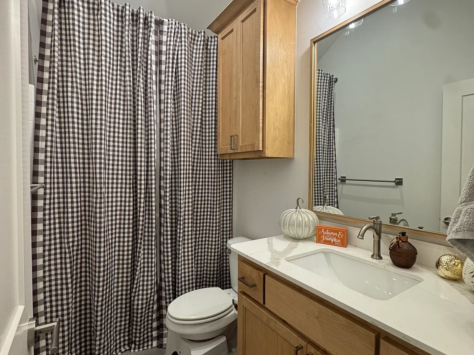 1 bed, 1768 sqft, $800 — Photo 2