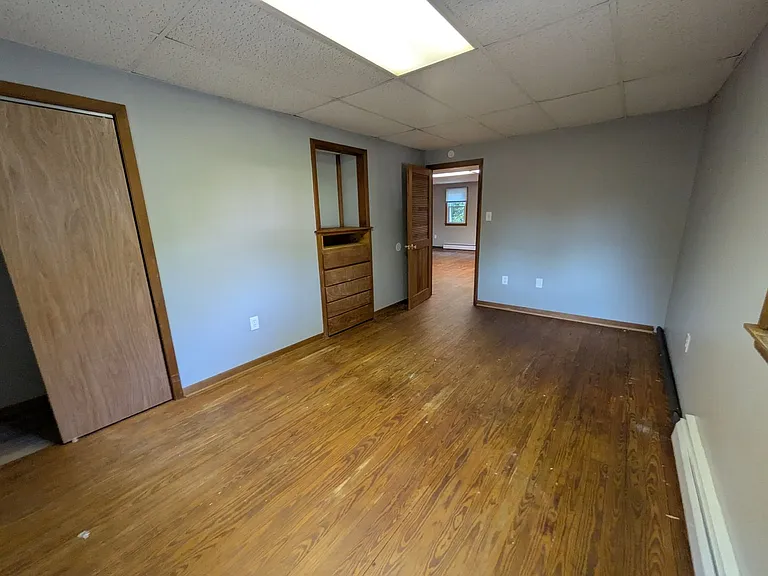 400 S Liberty St — Photo 18
