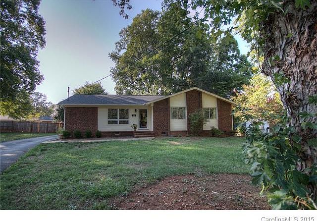 1st image of 2120 Clearview Ct