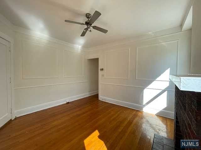 2nd image of 219 Orient Way APT 2