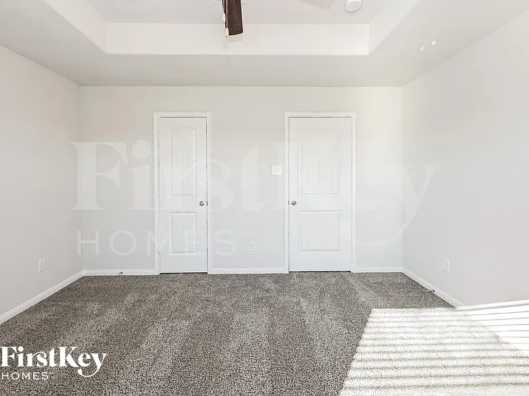 25590 Roy Rogers Rd — Photo 10