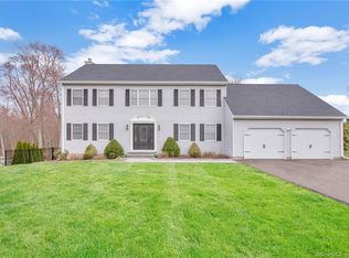 5 Bridle Path Ln, Vernon, CT 06066