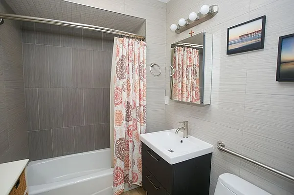 Sold by HomeDax Real Estate | media 13