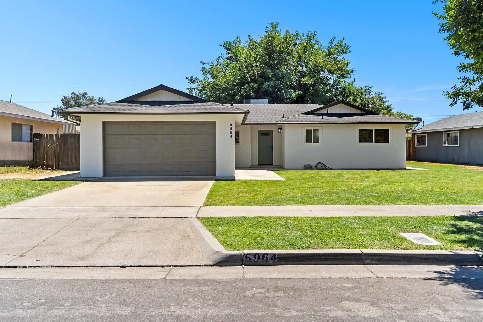 5964 E Fedora Avenue photo 1