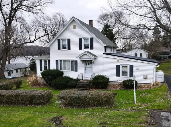 10303 Connecticut Ave, Wolcott, NY 14590