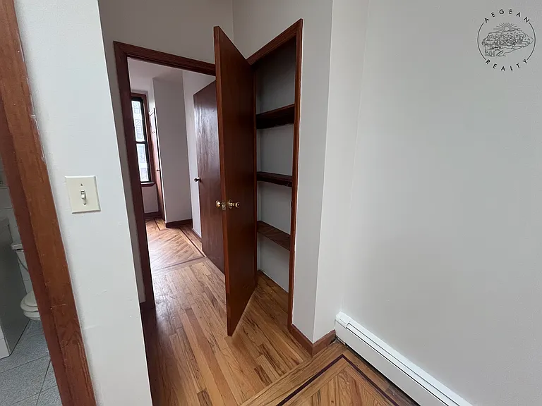 142 Richardson St #3R — Photo 5