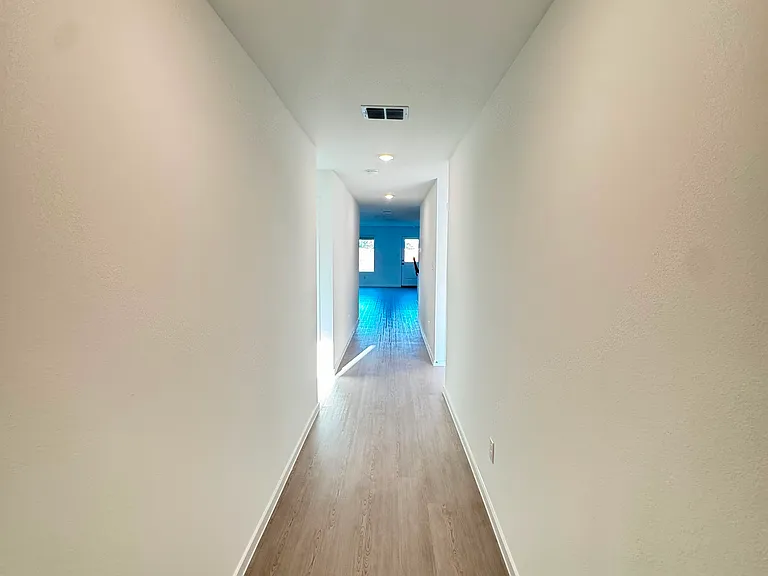 4224 Jutland Dr — Photo 3