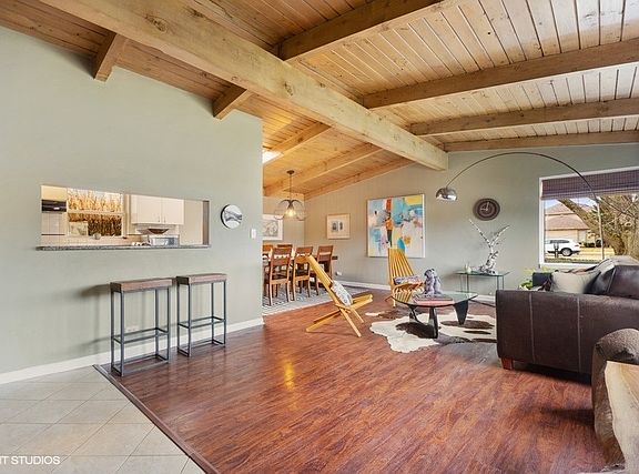 4th image of 3590 Tamarind Dr