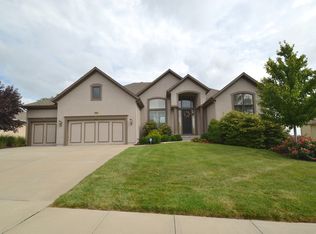 19006 W 99th St, Lenexa, KS 66220