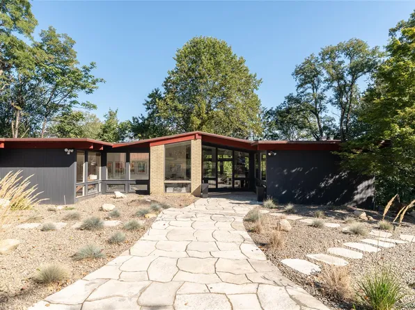 132 Ridge Road, New City, NY 10956
