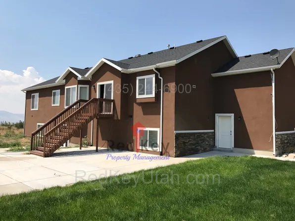 Horse Property Duplex, 1815 Spring Meadow Dr #B, Tooele, UT 84074