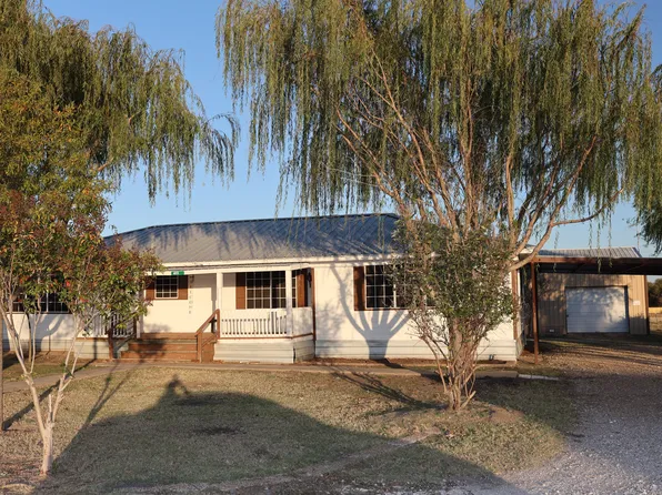 411 Lloyds Ln, Royse City, TX 75189